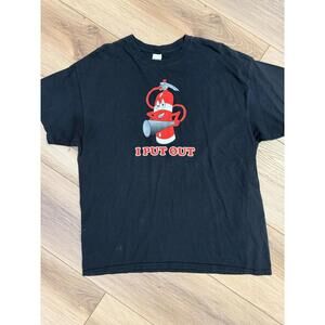 Vintage Funny Fire Extinguisher T-Shirt “I Put Out” Humor Graphic Tee Mens XL